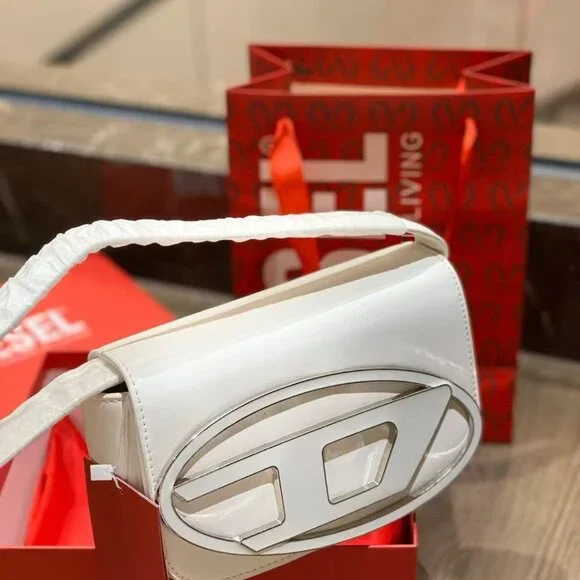 Diesel white handbag - Picture 2 of 4